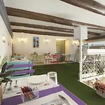 La Piazzetta Sorrento